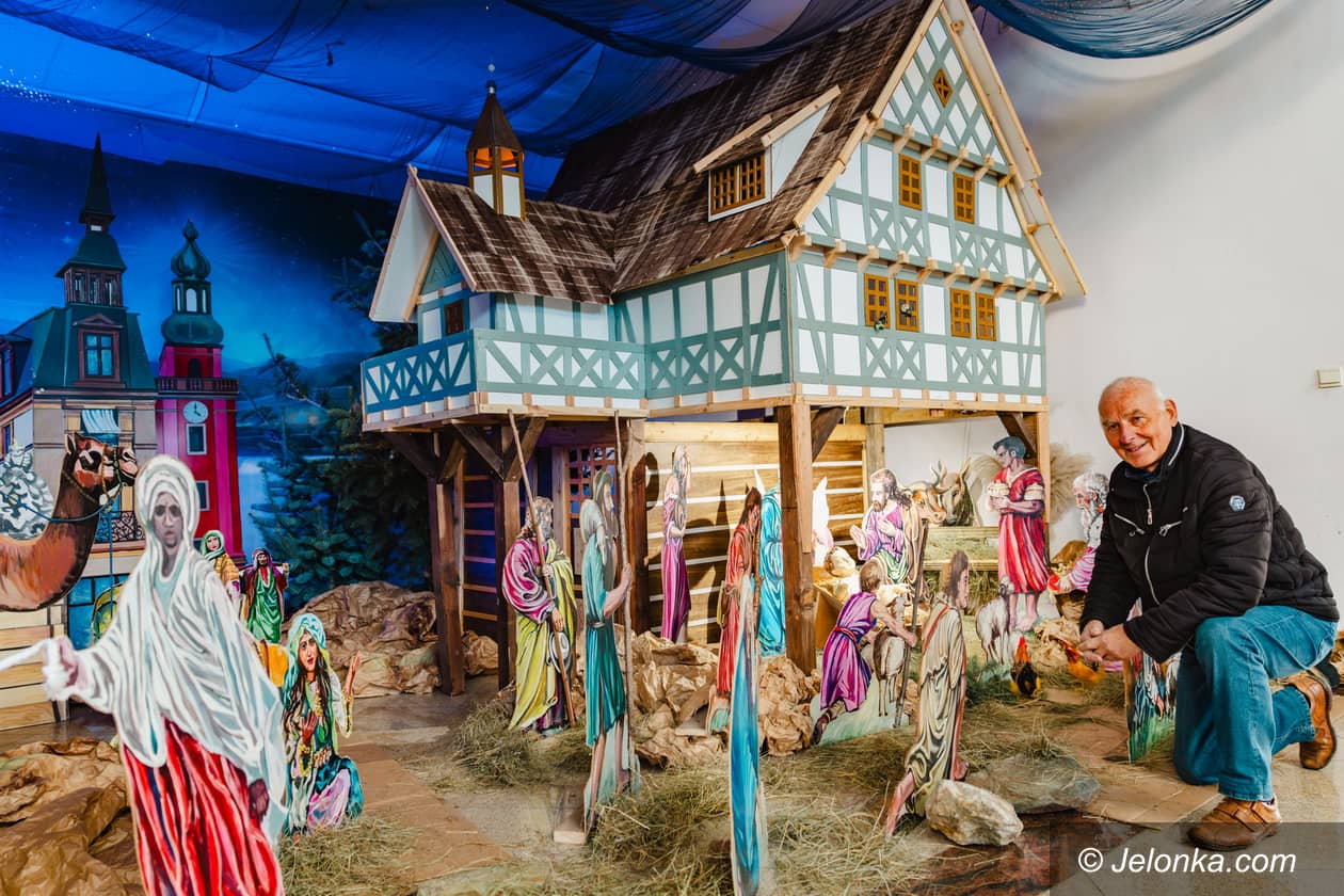 Cieplice: Przepiękna szopka w Cieplicach