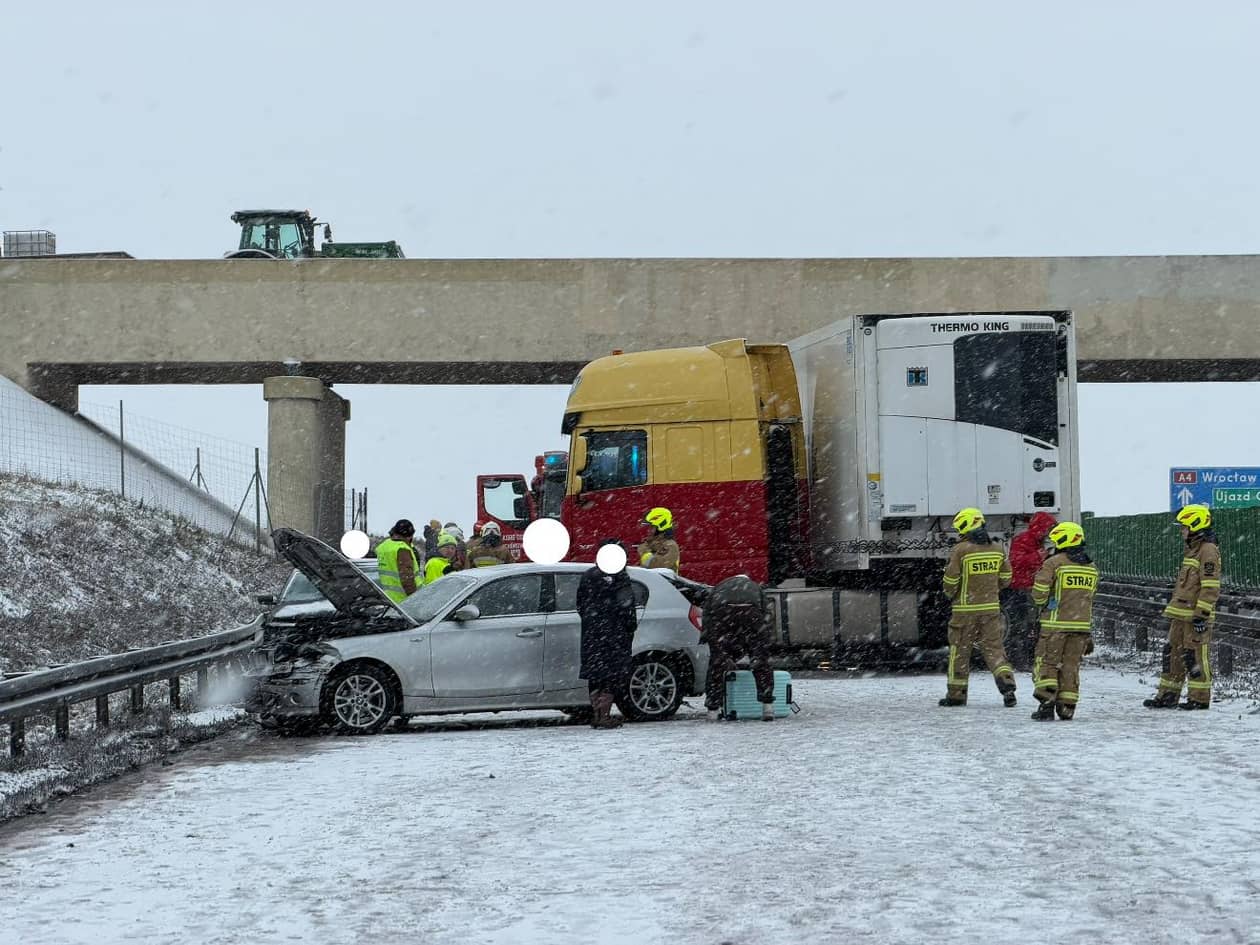 Autostrada A4: Karambol ośmiu pojazdów na A4