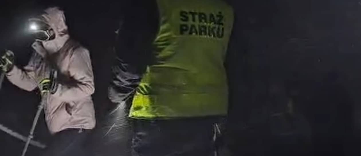 Karkonosze: Straż Parku uratowała wychłodzonego Czecha