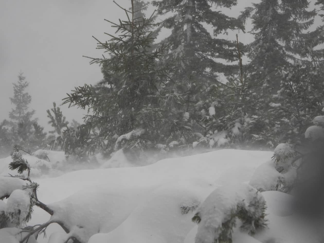 Karkonosze: Drugi stopień zagrożenia lawinowego w Karkonoszach
