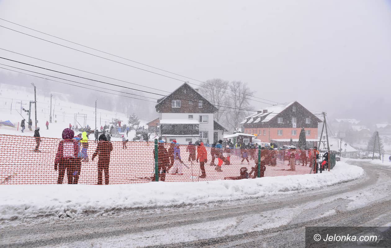 Karpacz: Karpacz i Szklarska Poręba toną w śniegu