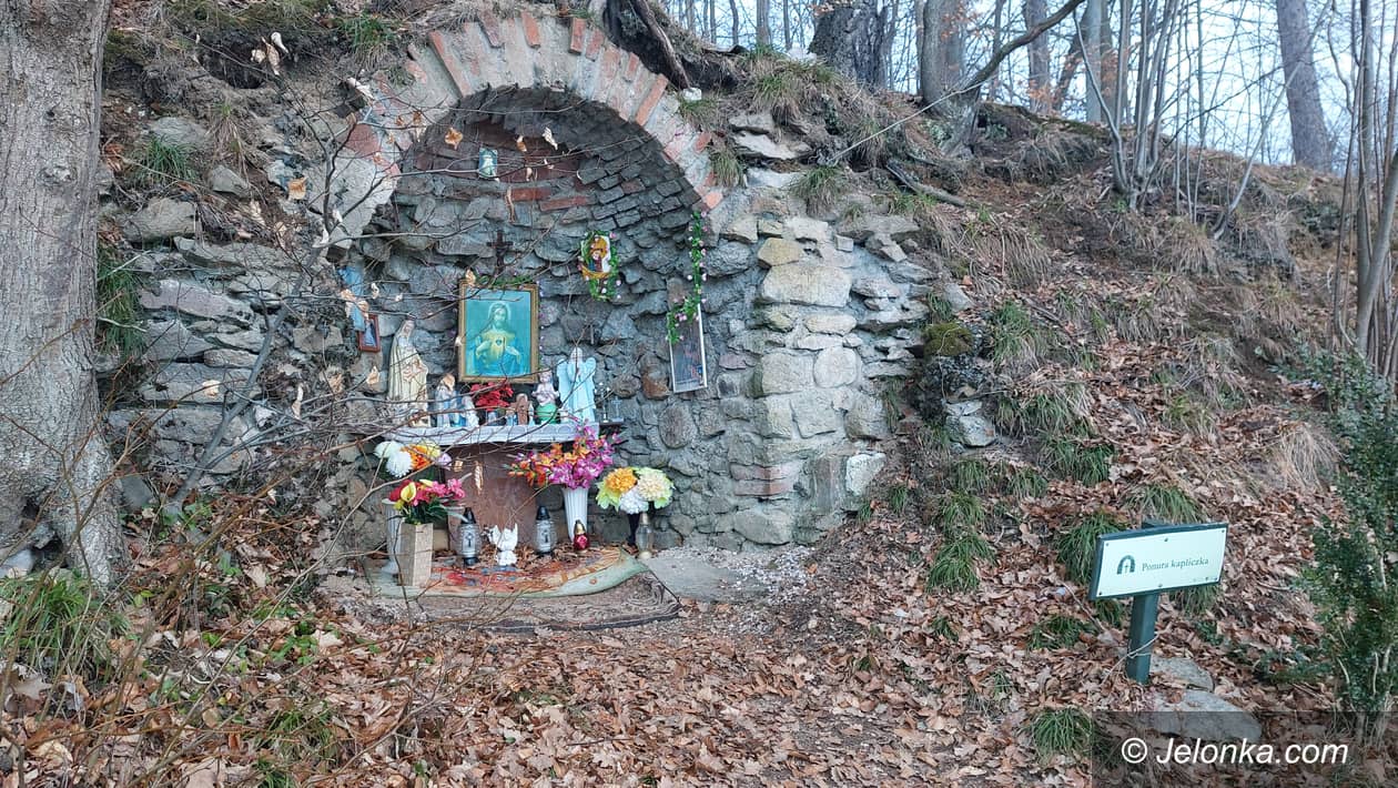 Mysłakowice: Tajemnicze odgłosy –ponura kapliczka w Bukowcu