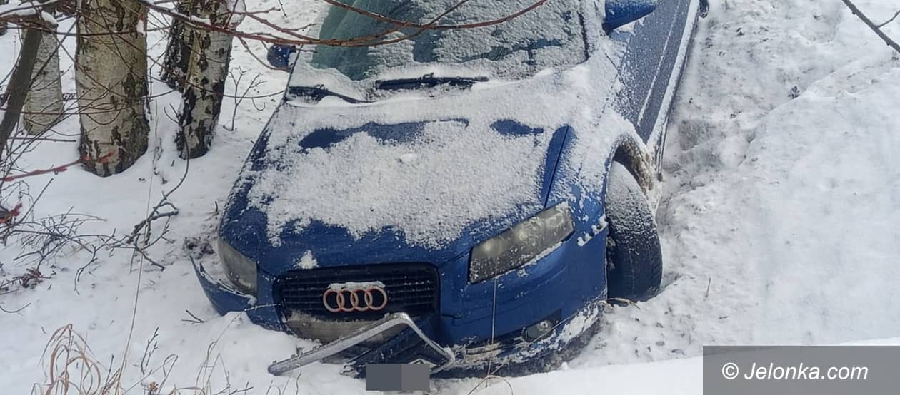 Piechowice: Audi wylądowało w rowie