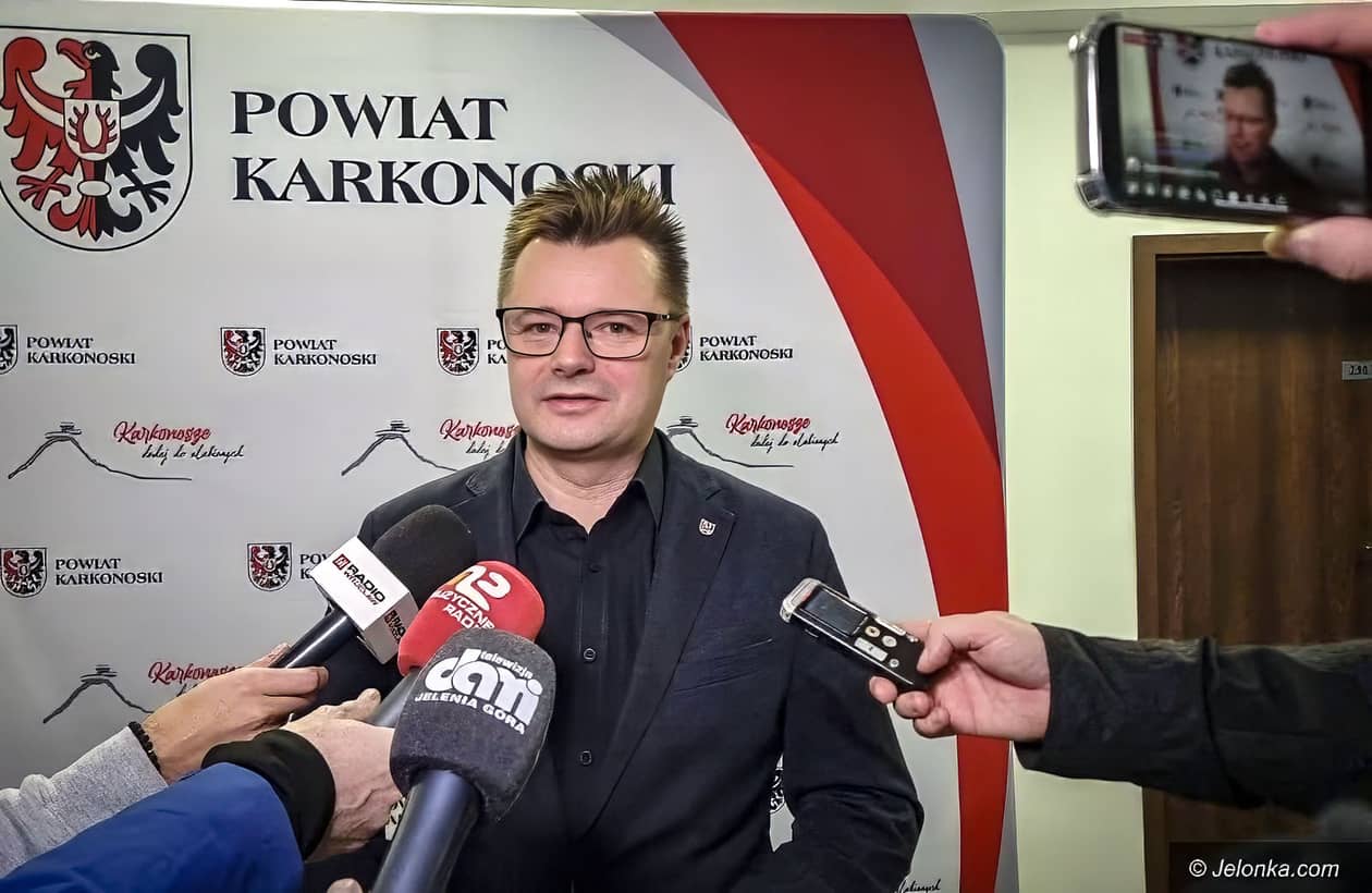 Powiat: Czy dojdzie do odwołania starosty karkonoskiego Krzysztofa Wiśniewskiego?