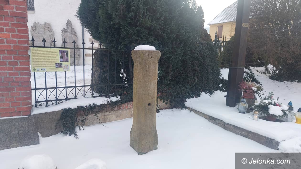 Podgórzyn: Tu wykonywano kary. Kamień hańby w sercu Miłkowa