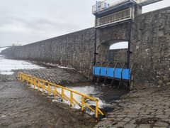 Groźny zator na zbiorniku w Sobieszowie