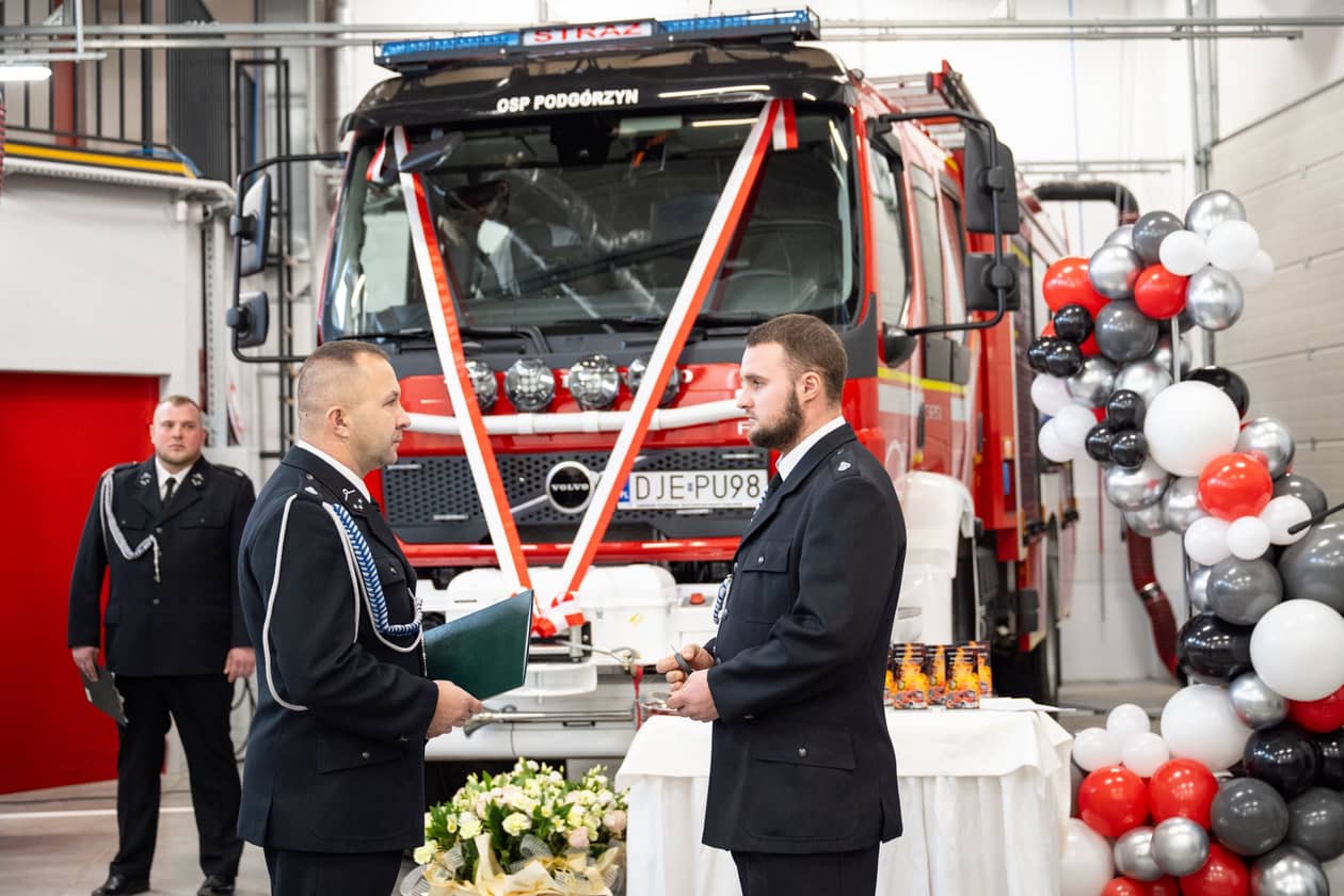 Podgórzyn: OSP Podgórzyn odebrała nowy wóz