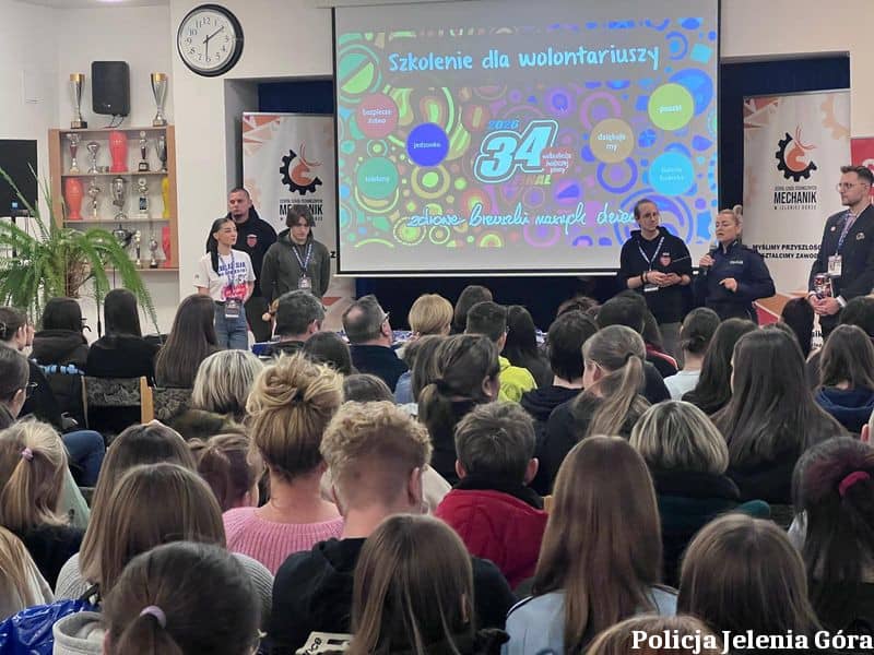 Jelenia Góra: Bezpieczna kwesta WOŚP – wspólne działania służb w Jeleniej Górze