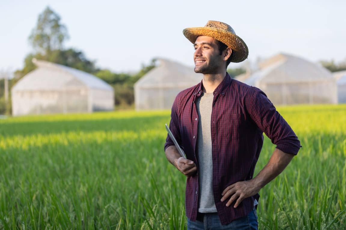 Polska: Chcesz kupić grunty rolne i prowadzić własne gospodarstwo? Sprawdź, jak zdobyć kwalifikacje rolnicze!