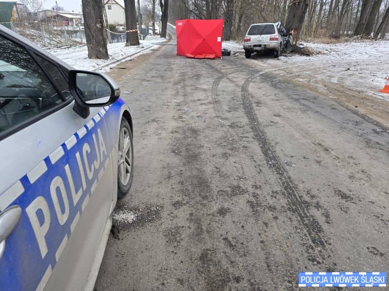 Lubomierz: Makabryczny wypadek, kierowca nie przeżył