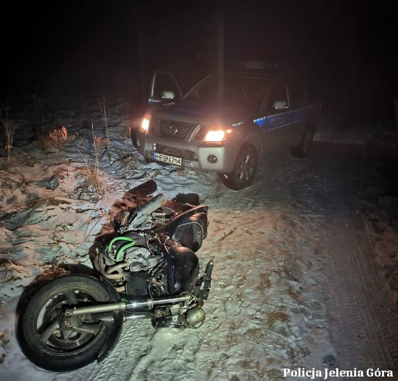 Kowary: Ucieczka motocyklisty w Bukowcu