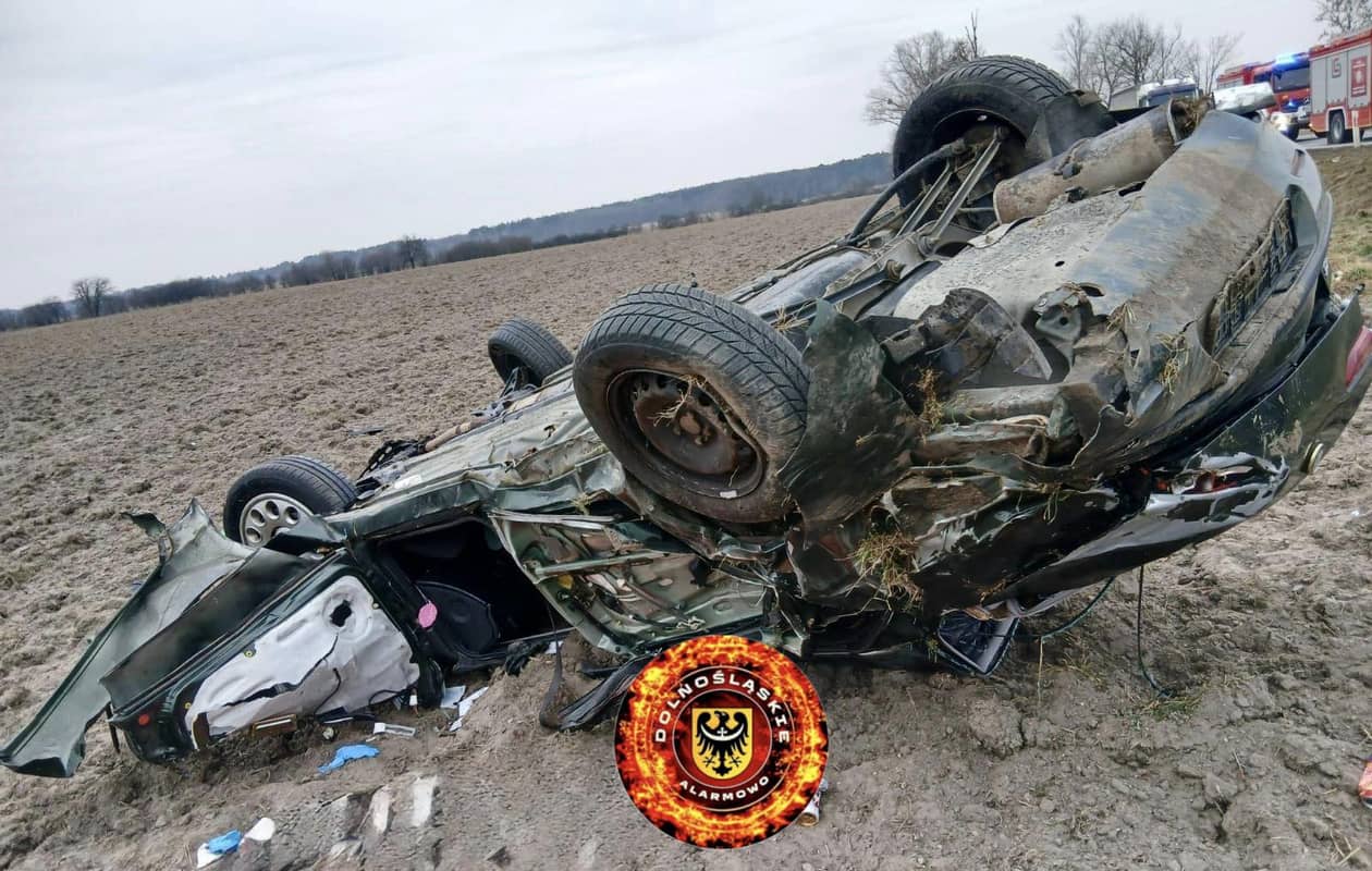 Dolny Śląsk: Pijany i naćpany zaliczył dachowanie