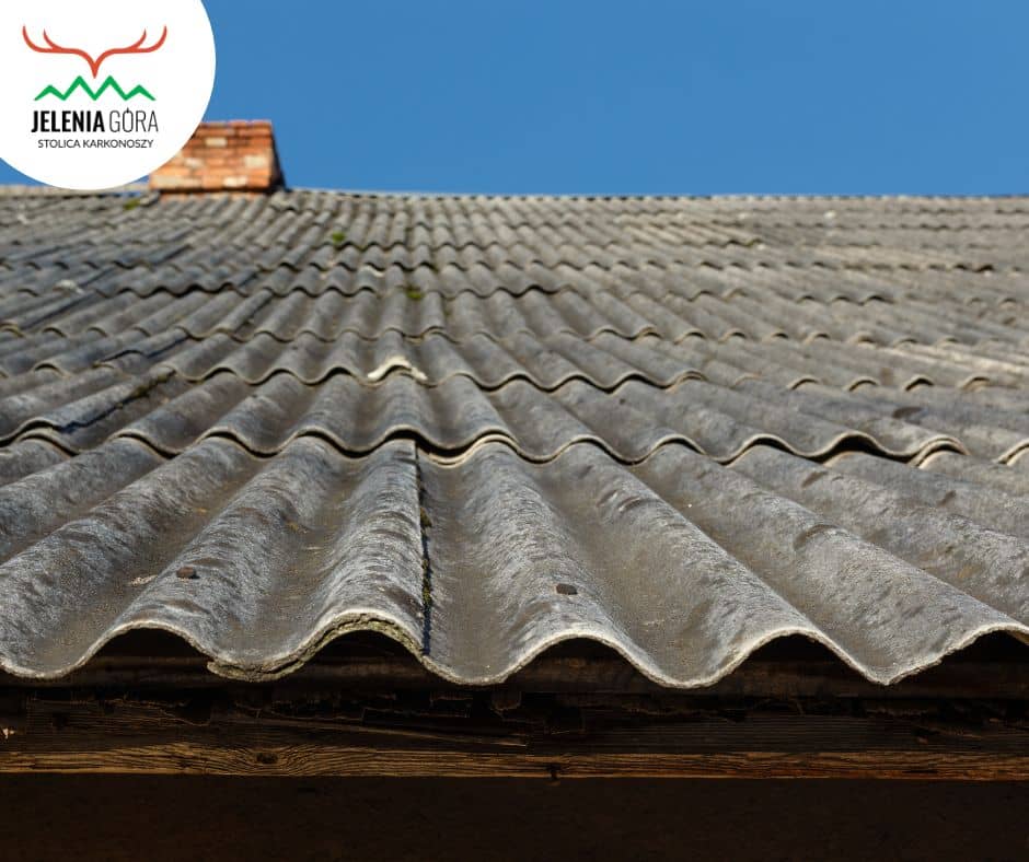 Jelenia Góra: Śmiercionośny materiał znika z miasta