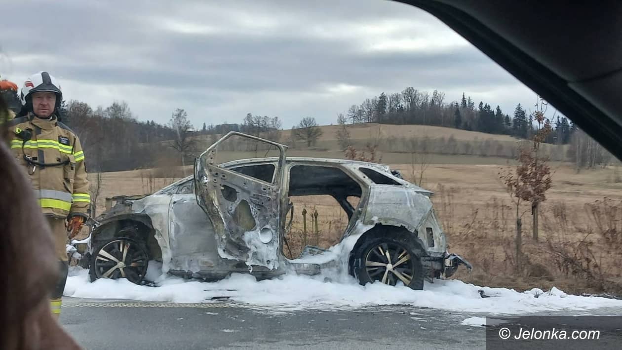 Maciejowa: Dramatyczne chwile, Peugeot spłonął doszczętnie