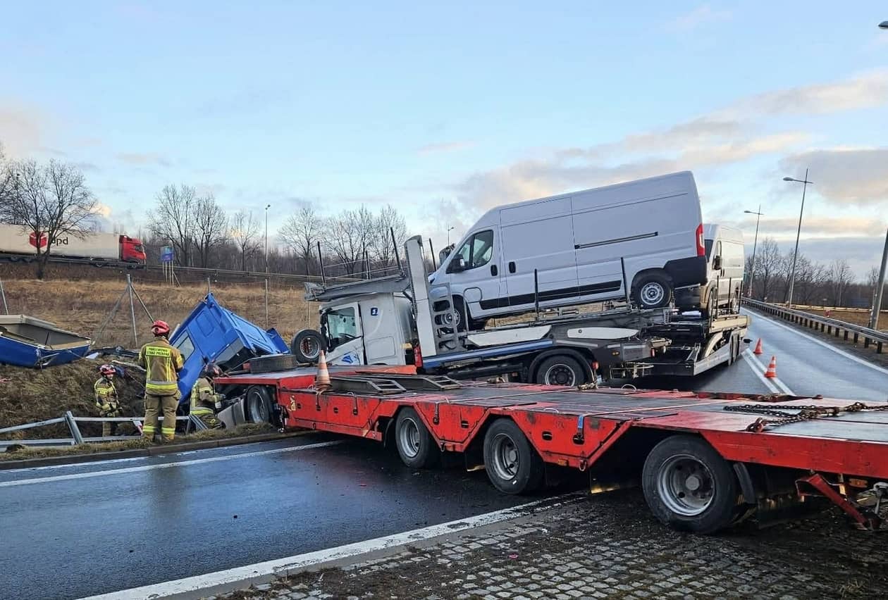 Autostrada A4: Poważne zderzenie pojazdów ciężarowych