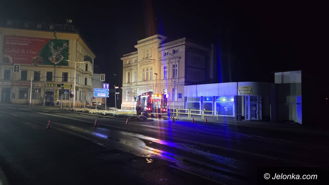 Jelenia Góra: Rozszczelnienie sieci gazowej. Ewakuacja mieszkańców!
