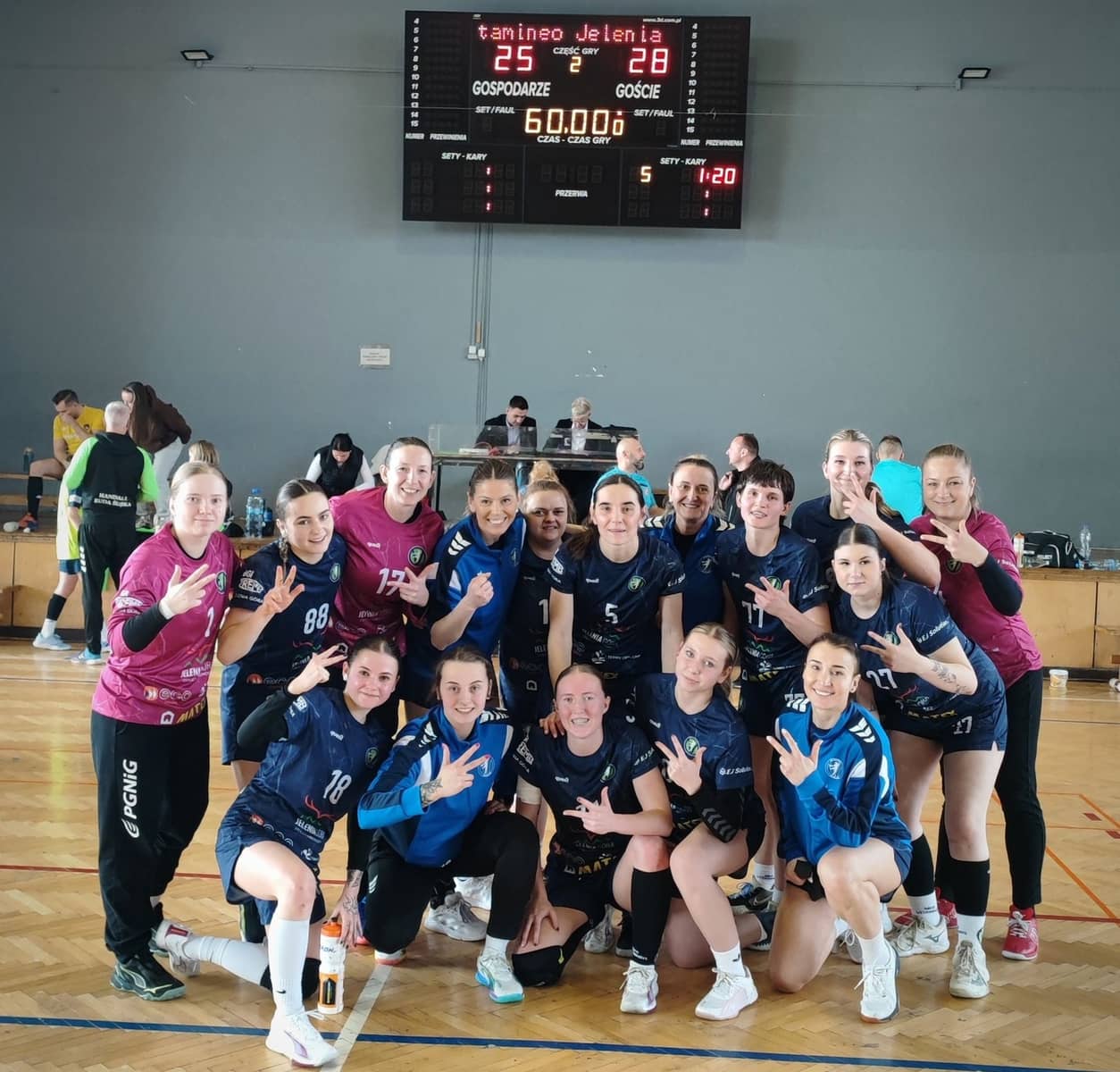 Jelenia Góra: Wywozimy pełną pulę z trudnego terenu