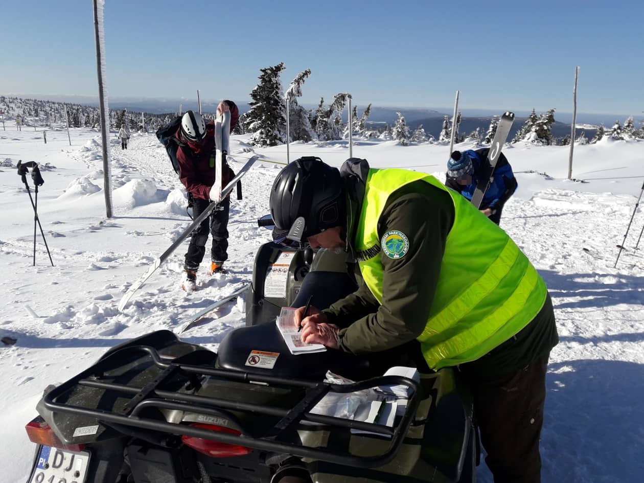 Karkonosze: Sypnęło mandatami dla narciarzy