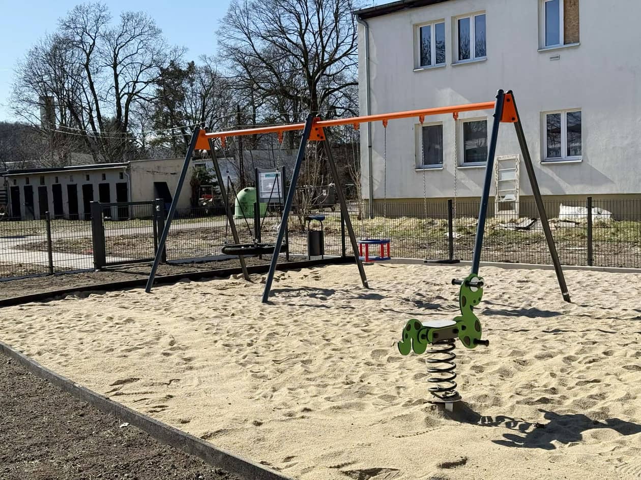 Jelenia Góra: Plac zabaw prawie gotowy