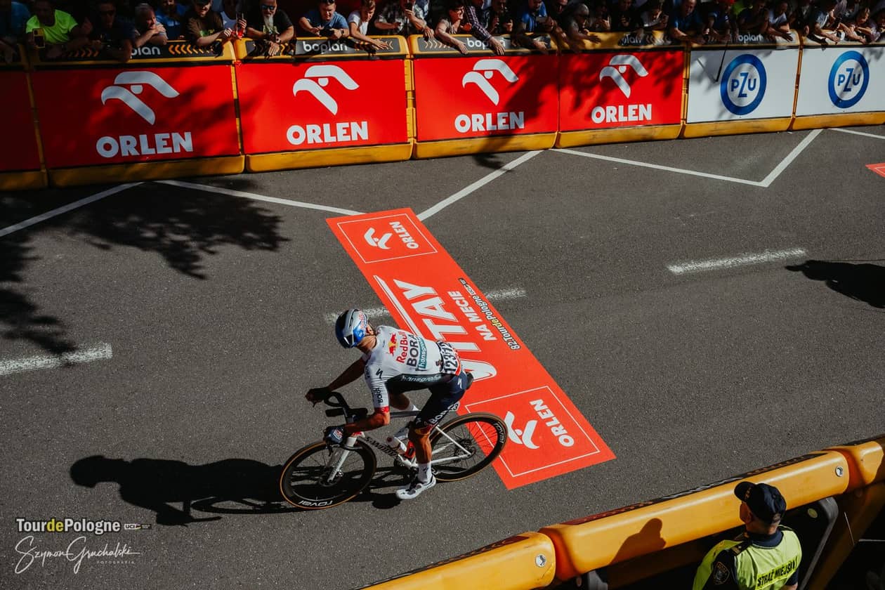 Jelenia Góra: Nagrodzą najlepszych Polaków, a czy kolorowa pętla zahaczy o Karkonosze?