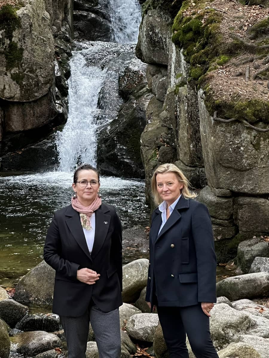 Podgórzyn: Łatwiej do Wodospadu Podgórnej i Kaskady Myi