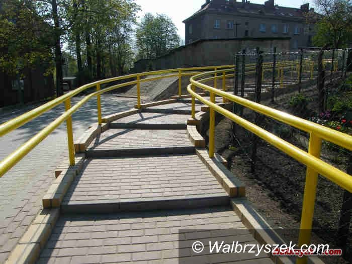 Świebodzice: Nowy podjazd przy ul. Patronackiej w Świebodzicach