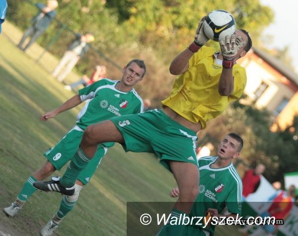 Szczawno Zdrój: IV liga: MKS zwycięża 3:0