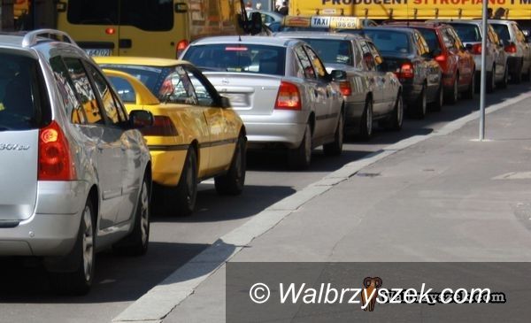 Wałbrzych: Kierowco – jutro zostaw samochód w garażu!