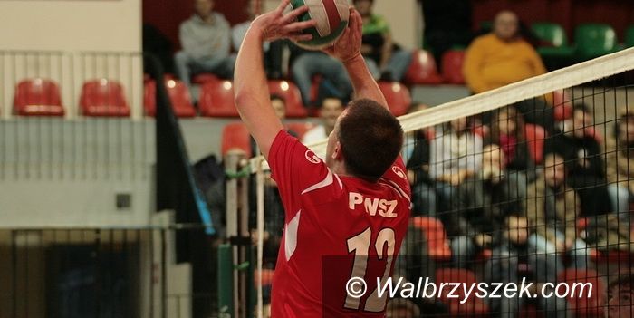 Bielawa / Wałbrzych: Juniorzy siatkarskiej Victorii wiceliderem