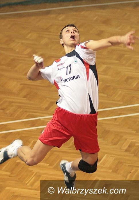 Rząśnia: Trudna przeprawa przed Victorią
