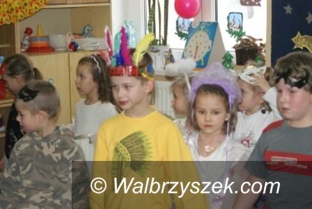 REGION, Walim: Dzieci się bawią