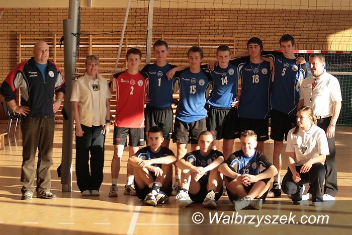 Wałbrzych, Podzamcze: Zwycięstwo kadetów siatkarskiej Victorii