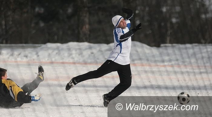 Wałbrzych, Nowe Miasto: Biało–niebiescy rozbili Konfeks Legnica