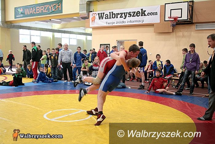Wałbrzych, Nowe Miasto: Młodzi zapaśnicy powitali wiosnę
