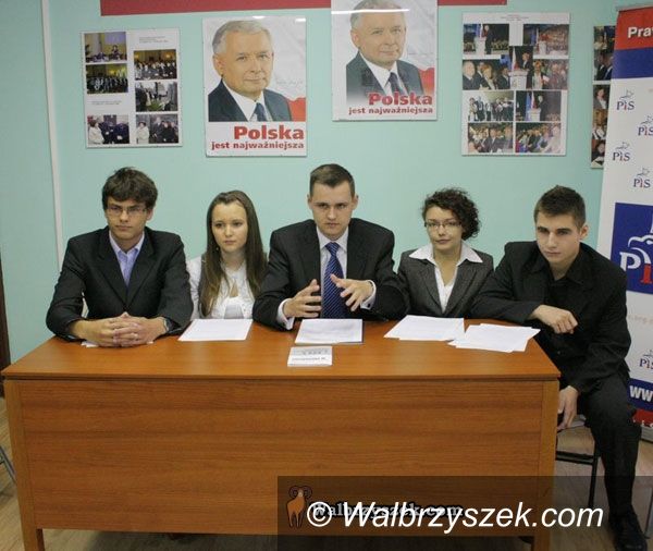 Wałbrzych: Powstała młodzieżówka PIS