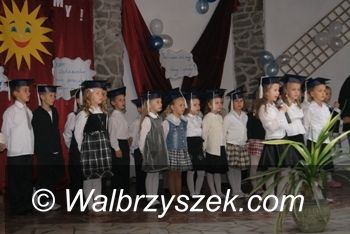 REGION, Boguszów-Gorce: Pasowanie na ucznia