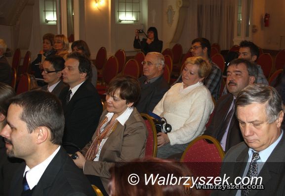 Wałbrzych: Wałbrzych, Hradec Kralove – miasta kultury