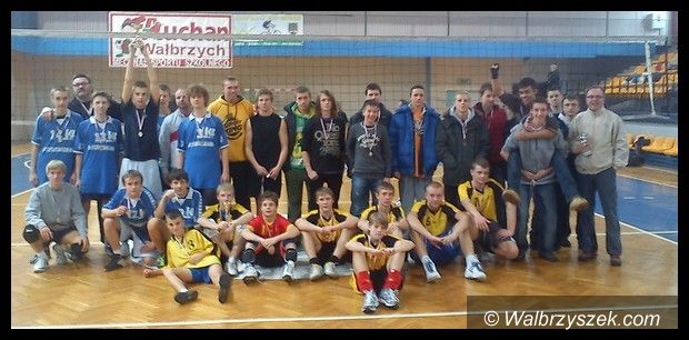 Wałbrzych: Finały gimnazjady w siatkówce