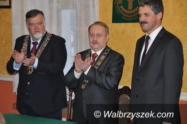Wałbrzych: Prezydent wręczył Złote Krzyże Zasługi