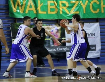 Wałbrzych: Młodzicy Górnika pokonali rezerwy Śląska