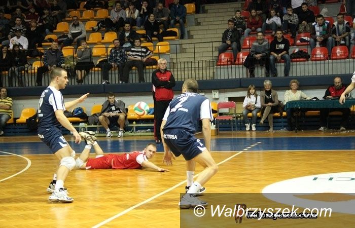 III-liga siatkarzy: Pięciosetówka dla Czarnych Rząśnia