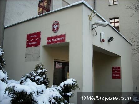 REGION, Szczawno-Zdrój: Napad z… odmrażaczem w ręku