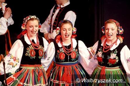 Wałbrzych: ZPiT „Wałbrzych” wyciągnie dzieci z bramy