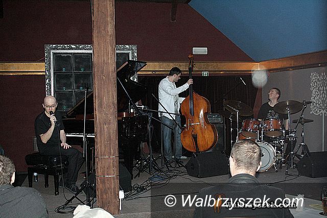 Wałbrzych: Trio Marcina Wasilewskiego w A’propos