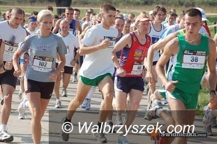 Świdnica: Aleksandra Gierat i Arkadiusz Ankiel triumfują w Biegu Goplany