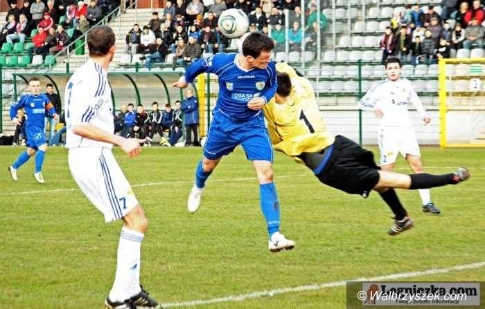 II-liga piłkarska: II–liga: Olimpia Grudziądz ucieka