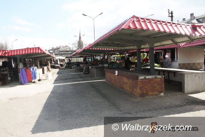 Wałbrzych: Zielony Rynek przegrał z supermarketami