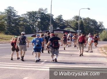 powiat wałbrzyski: Turyści przywitali wiosnę