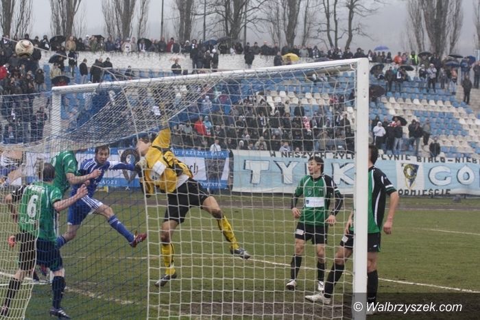II-liga piłkarzy: Gra piłkarska II–liga