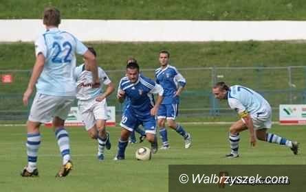 II-liga piłkarska: Górnik wraca na murawę, daleka wyprawa do Gdyni